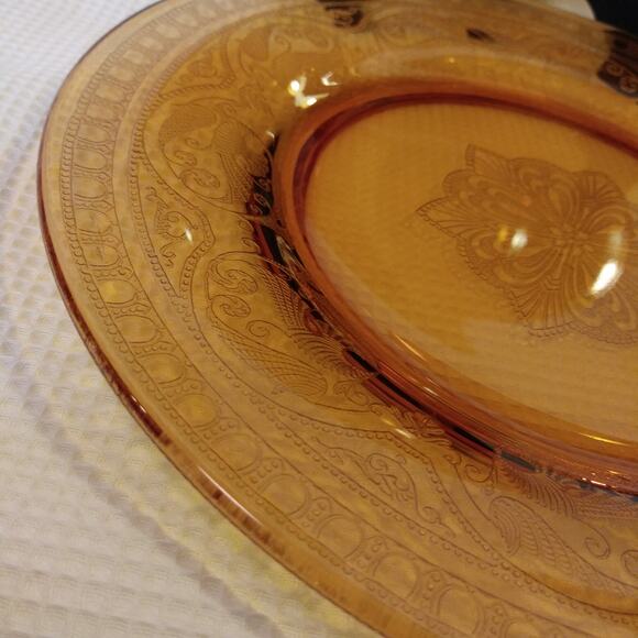 SALE 9 Cambridge Depression Era Etched Amber Salad Plates - Picture 4 of 14